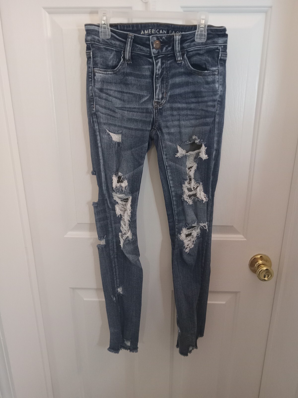 Picture 1 of 24
