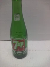 7UP 7oz ACL Soda Bottle~ Cadillac, Michigan ~Q1