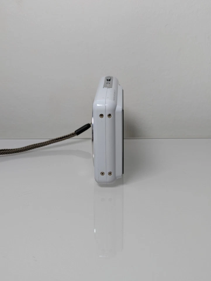 Casio Exilim EX-Z77 7.2MP Digital Camera (Tested Working)  - Image 3 of 4