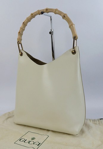 Auth GUCCI Off-White Leather and Bamboo Handle Shoulder Bag Purse w/Pouch #64355