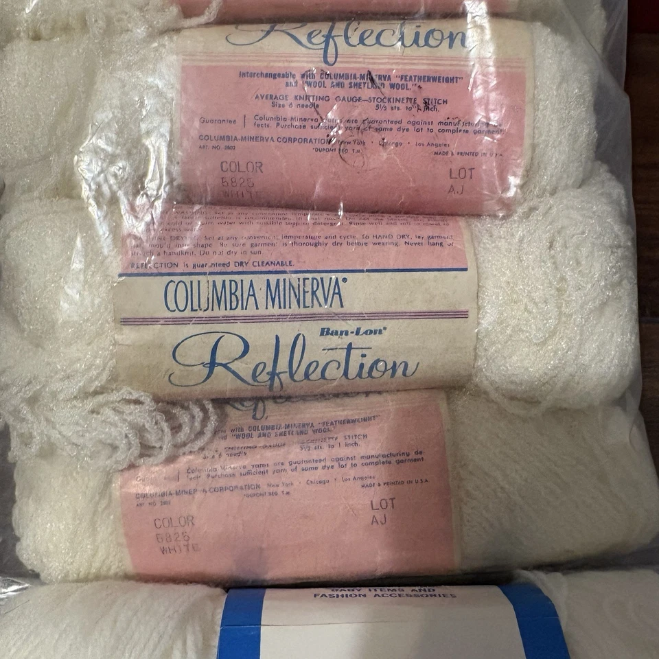 Lote de hilos vintage Estate Columbia Minerva 68% nylon 32% acrílico 10 madejas WHT + 2 Foto 3 de 4
