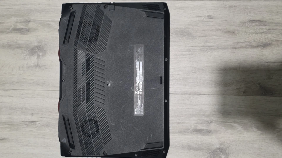 Acer Nitro 5 Gaming Notebook AN515-45 - Bild 2 von 4