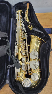 Sassofono contralto Jupiter con custodia n. JAS 669 667 USATO
