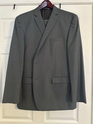 Men s Andrew Marc Suit w/ Matching Tommy Hilfiger Tie, Charcoal Grey, Size 48L