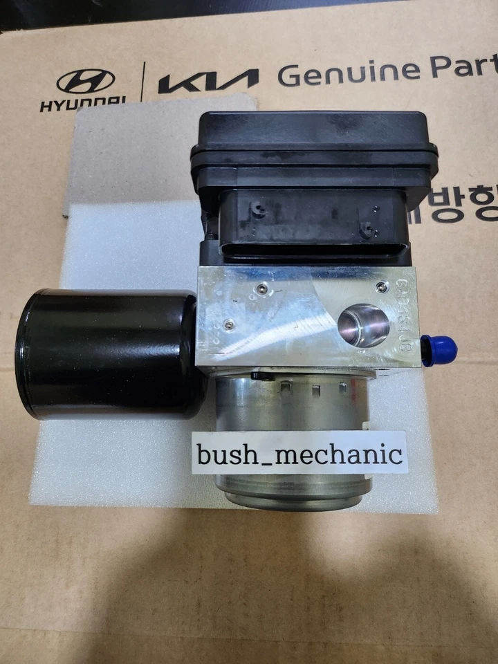 Módulo ABS hidráulico original OEM Hyundai Kia 586204R301 Sonata híbrido Foto 3 de 4