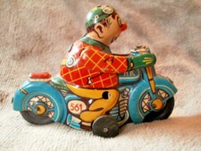 Klaun na motocyklu, Huki, HK 561, Litho, likwidacja gospodarstwa domowego. #89