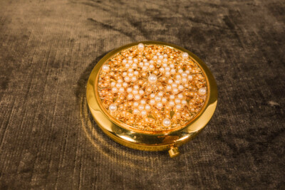 OLIVIA RIEGEL Gold Pearl Sinclair Mirrored Compact New in Box