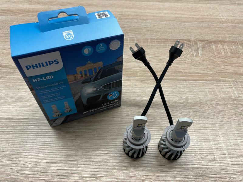 Philips 11972U6000X2 Ultinon Pro6000 H7-LED Lamp Bulb Illuminate +