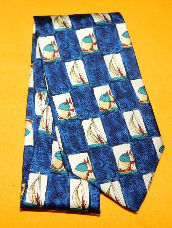 EDDIE BAUER СДЕЛАНО В США СИНИЙ/КРАСНЫЙ/ЖЕЛТЫЙ ПАРУСА ЛОДКА МОТИВ ГАЛСТУК - ДИЗАЙНЕРСКИЕ ГАЛСТУКИ - Изображение 2 из 3