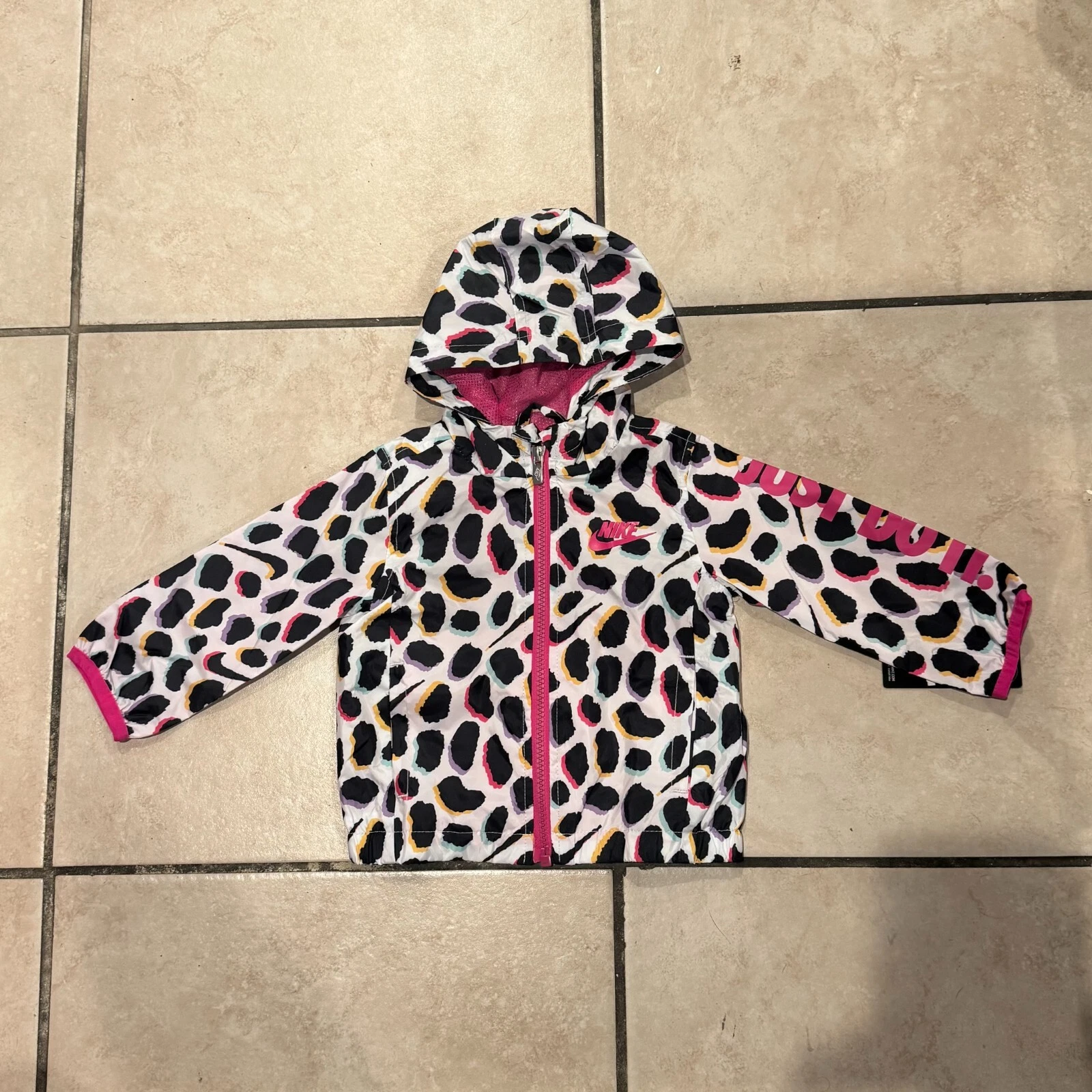 NIKE Kid's Sportswear windbreaker Jacket 16J341-F00 Holiday SALE!! NEW with TAGS