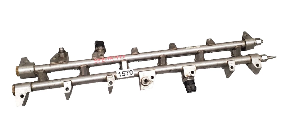 BMW 760Li 2004-2008 6,0 V12 conjunto de rieles de combustible para conductor y pasajero Foto 2 de 4