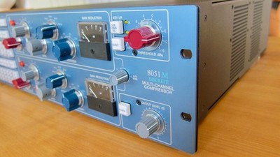 AMS Neve 8051 Surround Compressor Mastering,  analog, 5.1 Kompressor, wie neu !