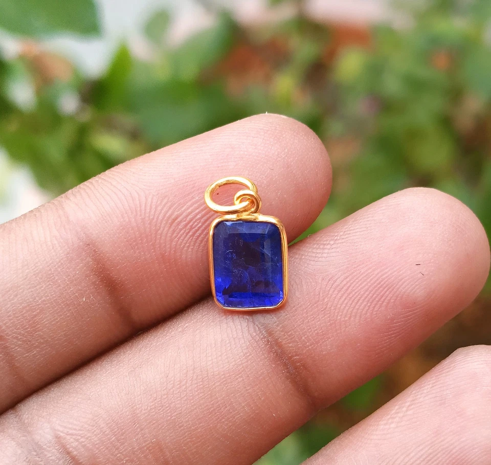 Natural Sapphire Charm Gemstone Charm, 18K Solid Gold Handmade Necklace Pendant - Image 2 of 4