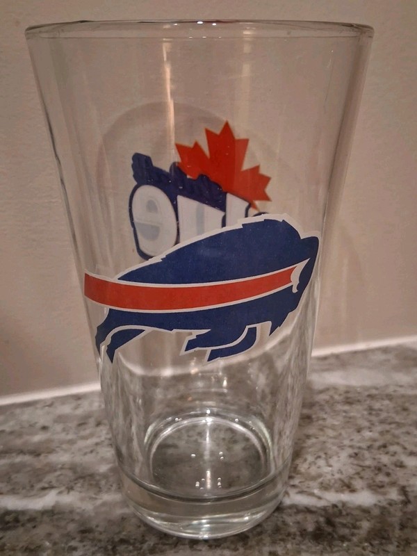 Buffalo Bills Labbats Blue Pint Glass NFL Beer Glass Barware Bills Mafia