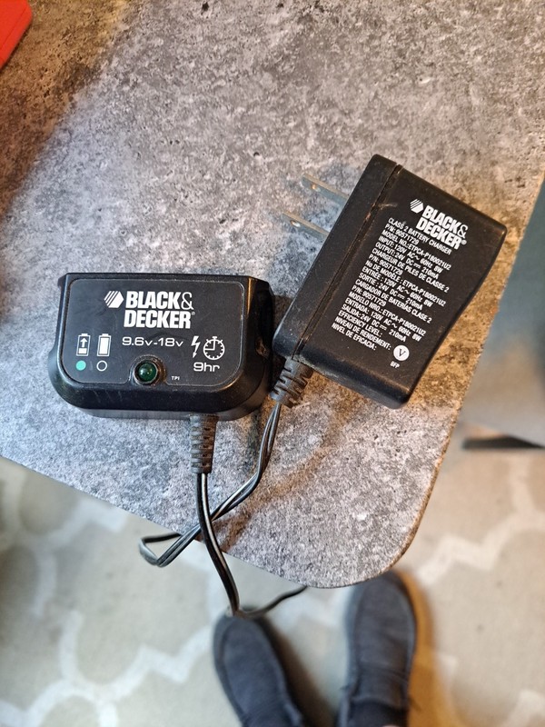 OEM Black & Decker Battery Charger 9.6v-18v ETPCA-P180021U2 ~ TESTED 