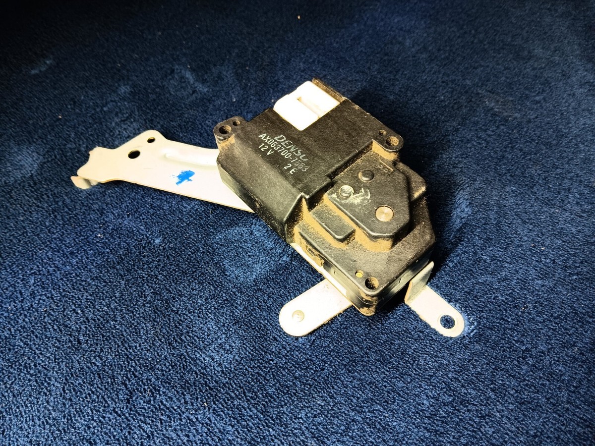 01 02 03 04 Toyota Tacoma Vent Blend Flap Actuator AC Heater Denso
