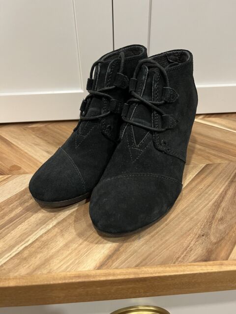 Tom’s black suede wedge size 7.5 low 3” heel