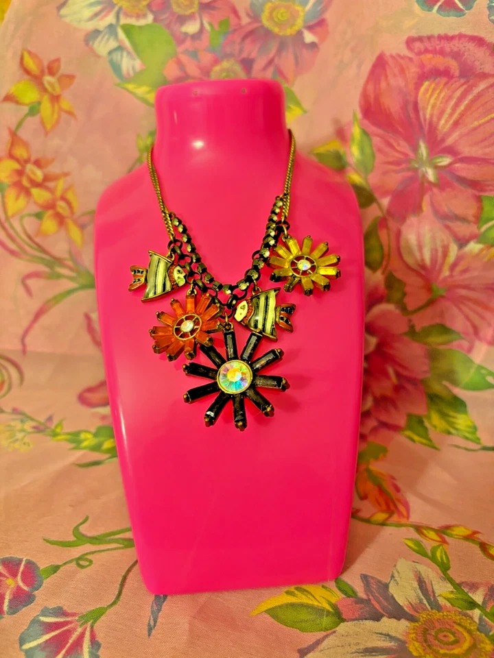🐠🎏Betsey Johnson ‘Under The Sea’ Nautical Fish Necklace🎏🐠 - Image 3 of 3