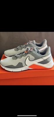 Nike Legend Essential 2 Herrenschuhe Gr 46 US 12 UK 11 Cm 30 Neu Fällt Kleiner  