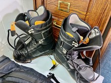 Men s Boys Burton Freestyle Boot Size 7 Snowboard Boots W Burton Backpack Black