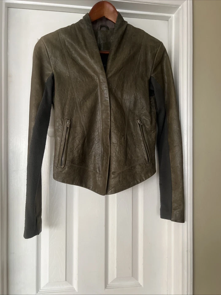 VEDA Women’s  Genuine  Leather Hi Low Hem Moto Jacket Size S Color Green - Image 3 of 4
