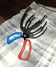 Fish Grip Lip Gripper Landing Tool, Plastic, Black w/ Red Blue Handles