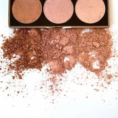 Nude By Nature ~ HIGHLIGHT PALETTE ~ NEW ~ Face Powder Make Up ~ satin shimmer