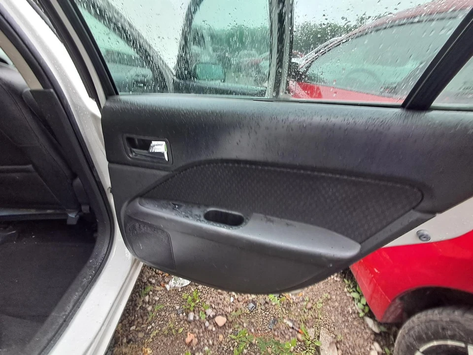 2009 Ford Fusion Fuse Box OEM Used 646-01205 96K Miles SED A6SP 3.00L - Imagem 3 de 4