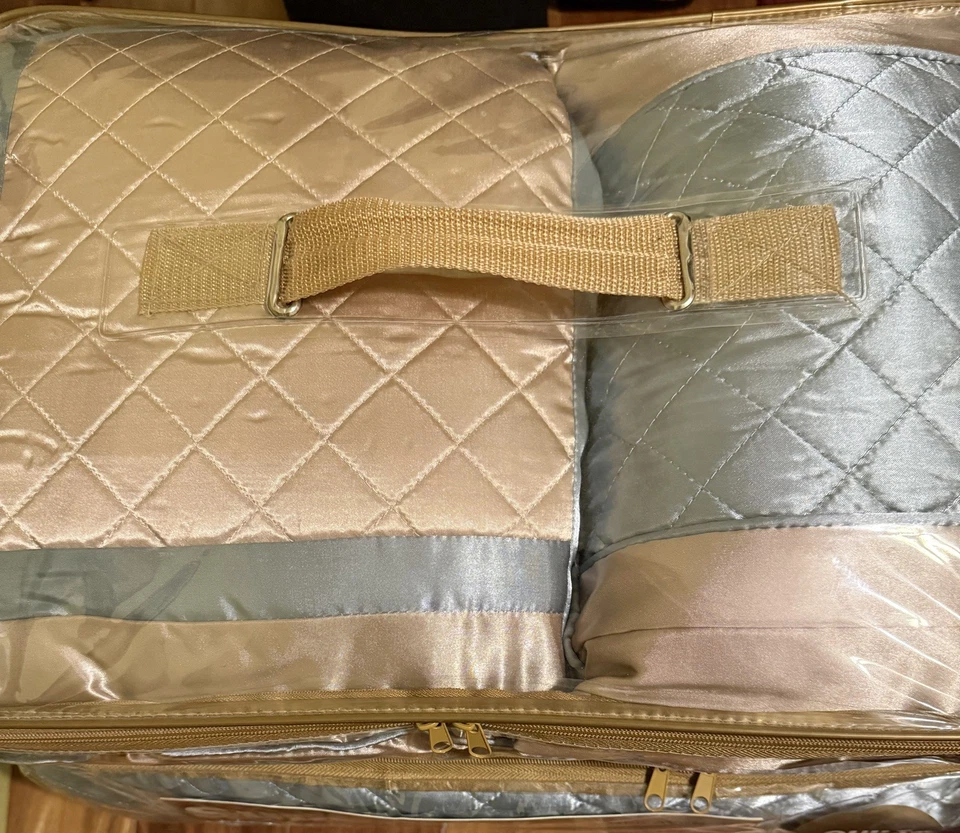 New w/tags 16 Piece Queen Quilt Bed Set Silk/Satin w/2 Sheet Sets Pink & Blue - Image 3 of 4