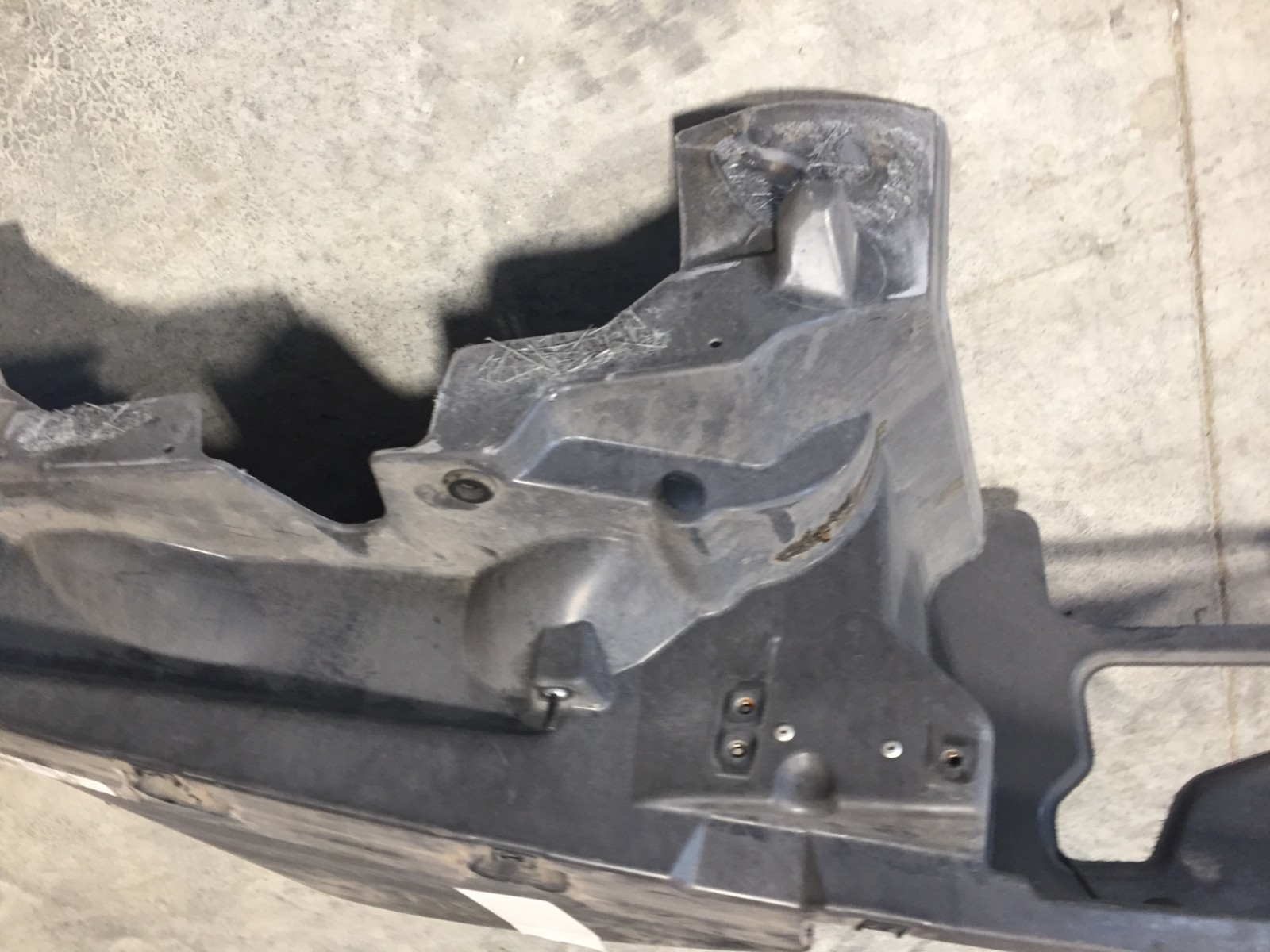 Chevrolet Corvette 2005-2013 Front Left Inner Fender liner