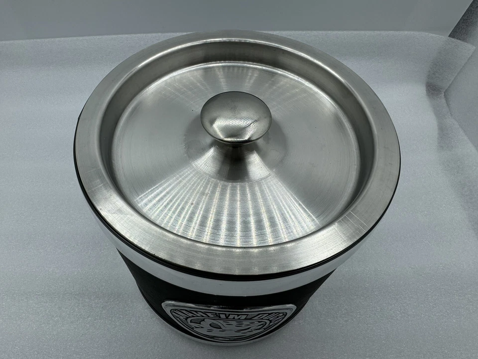 NHL Anaheim Ducks Hockey Ala Salvaje Logo Metal Cubo de Hielo Enfriador Raro Regalo Nuevo Foto 3 de 4