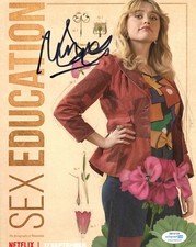 Aimee Lou Wood Sex Education Autographed Signed 8x10 Photo ACOA