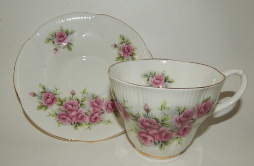 Royal Albert Wild Blooming Pink Blooming Wild Roses Cup Saucer Set - Picture 3 of 4