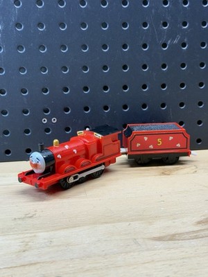 READ! Trackmaster Thomas & Friends James Goes Buzz Bee Motorized Train Hit Toy