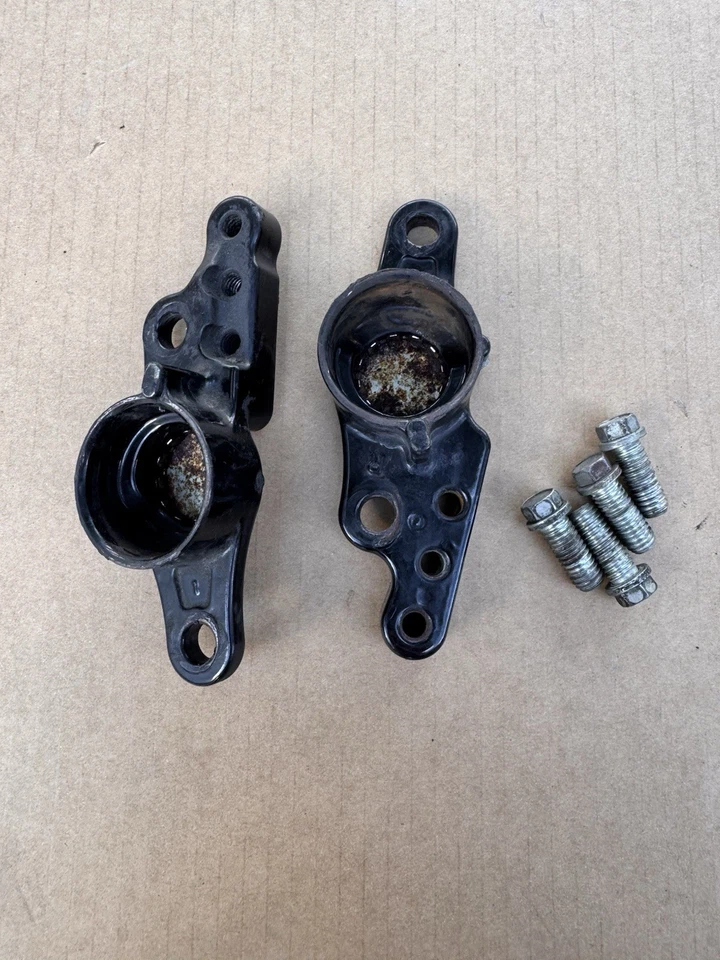 Harley Davidson Road Glide 2007 OEM soportes de horquilla trasera soportes de clavija Foto 2 de 4