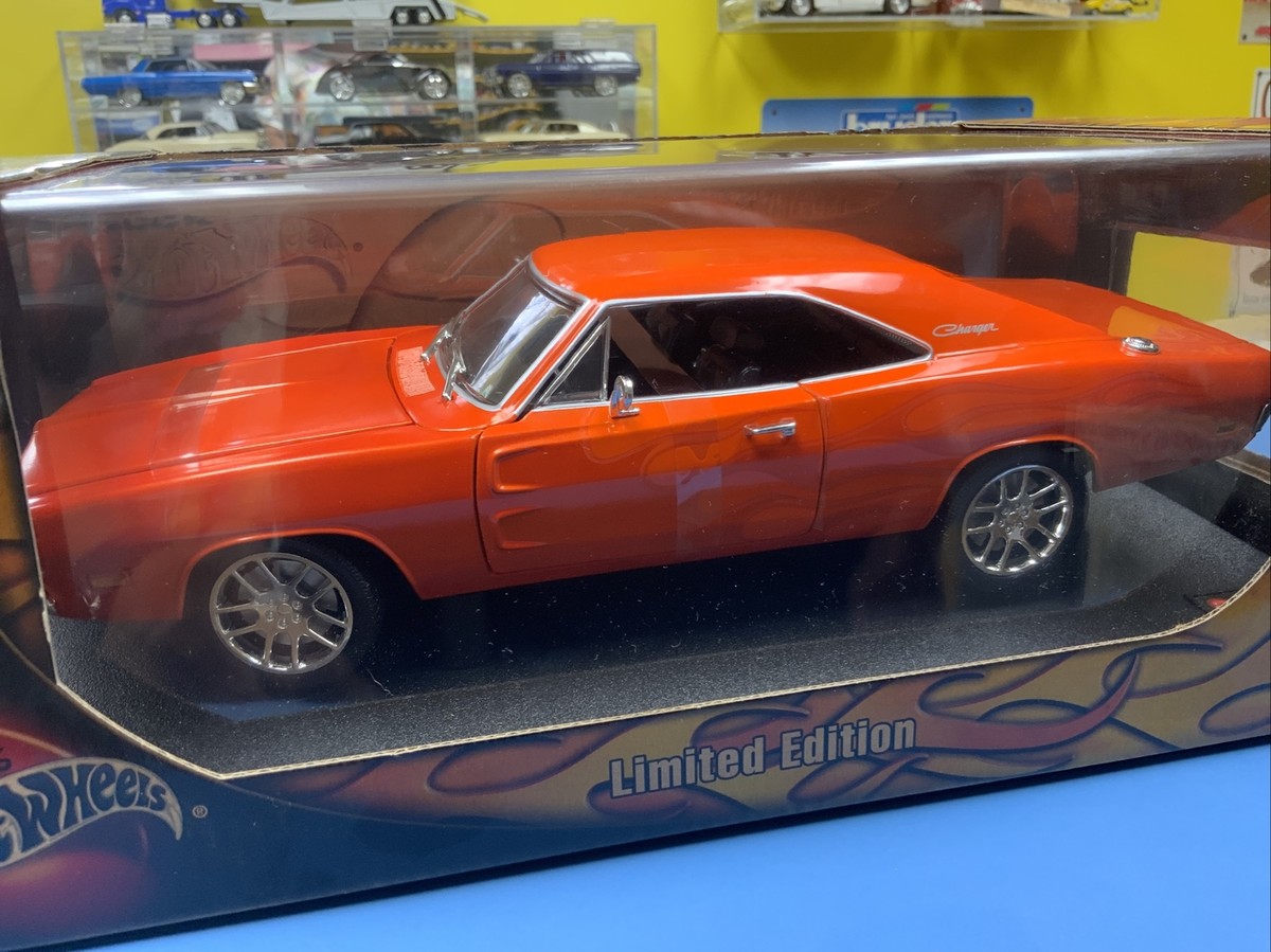 No114 ミニカー1/18 69 Dodge Charger Modified HOT WHEELS '69 DODGE CHARGER MODIFIED LIMITED EDITION 1:18