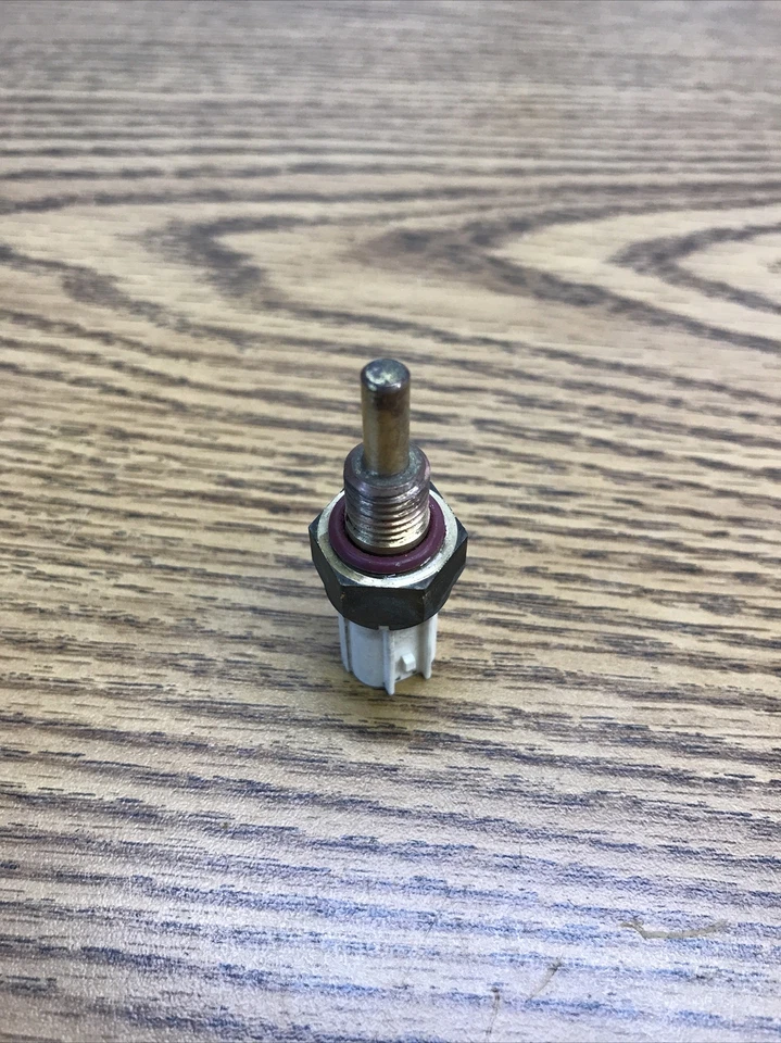 ДЕТАЛЬ ДАТЧИКА ТЕМПЕРАТУРЫ ВОДЫ KAWASAKI VERSYS 650 2008-2020 NO 21176-0009 - Изображение 2 из 4