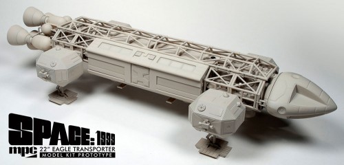 2015 MPC 825 1/48 Space 1999 Eagle Transporter 22 inches Long new in the box - Picture 3 of 3