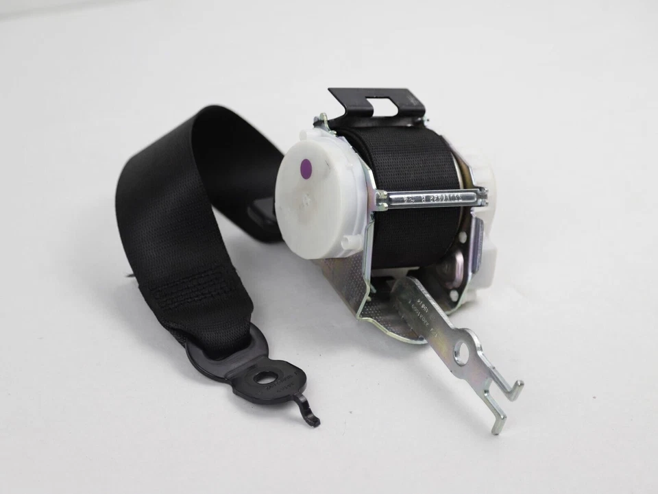 09 - 15 BMW 750 750Li F01 F02 задний левый ремень безопасности 34048282 черный - Изображение 3 из 4