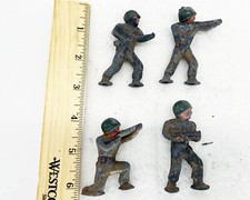 Lot of 4 Old Cast Metal Lead Tin Army Men Soldiers Figures Toys 2.75"