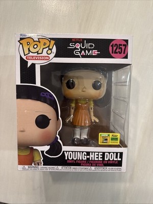 Funko Pop Squid Game 1257 Jumbo Young-Hee Doll SDCC 2022 LE Official Sticker