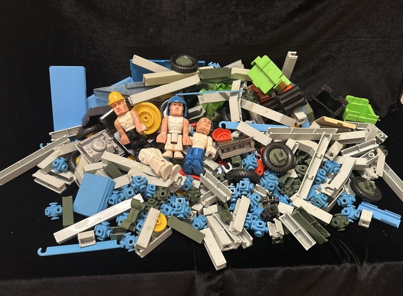 Fisher Price Construx Building Toy Lot 3.5 Mixed Pieces Parts Bulk 1980s Vtg