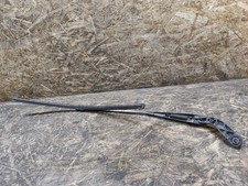 MERCEDES-BENZ A W176 Scheibenwischer vorne 1698200240 1.70 Petrol 75kw 34662667