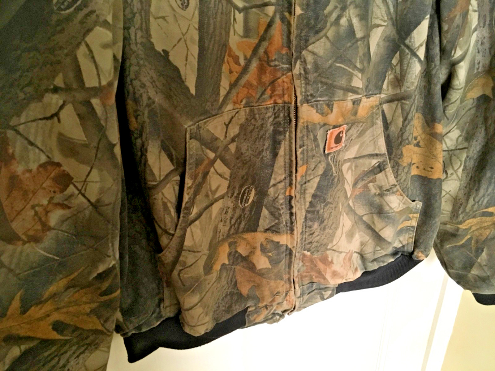 Carhartt Vintage Mens Hooded Jacket Realtree Hardwoods Camo J144 Coat Size L thumbnail 4