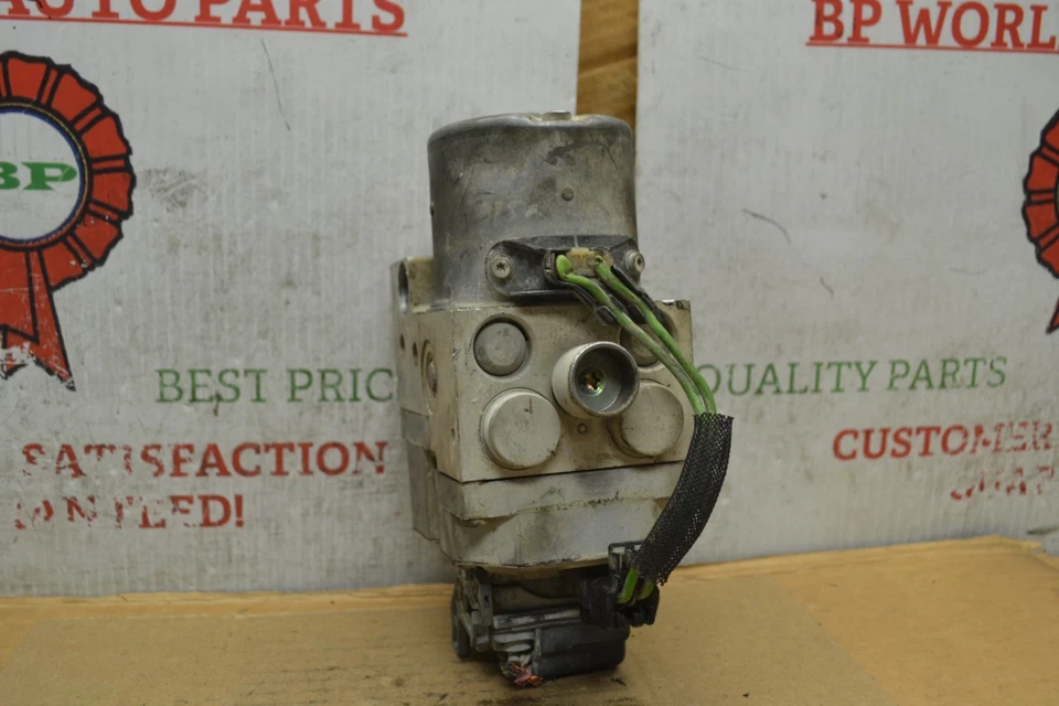 2001-05 Pontiac Bonneville ABS Pump Control OEM 25738075 Module 34-7B7 - Image 3 of 4