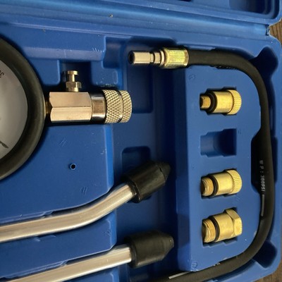 Compression Tester Professional Cylinder Engine Pressure Gauge Test Kit Motor US