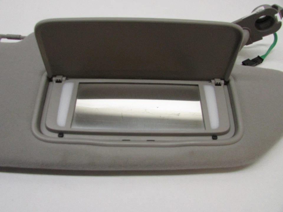 2008 VOLVO S60 ПРАВЫЙ ПАССАЖИРСКИЙ СОЛНЦЕЗАЩИТНЫЙ КОЗЫРЕК СЕРЫЙ OEM 01 02 03 04 05 06 07 08 09 - Изображение 4 из 4