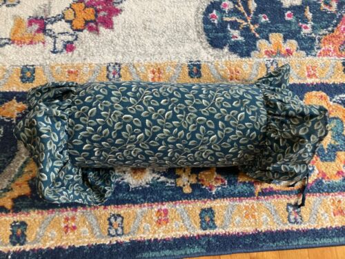 Vintage Lady Pepperell Lumbar Oblong Leaves Ivy Ruffle Throw Pillow 12” x 7”