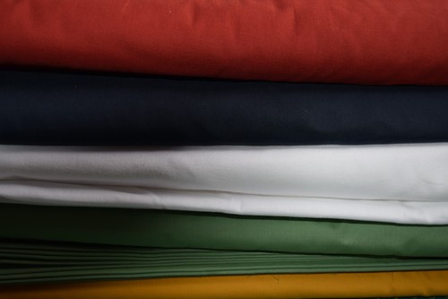 100% MATERIAL DE TELA ALGODÓN COLORES LISOS POR M - Imagen 2 de 12