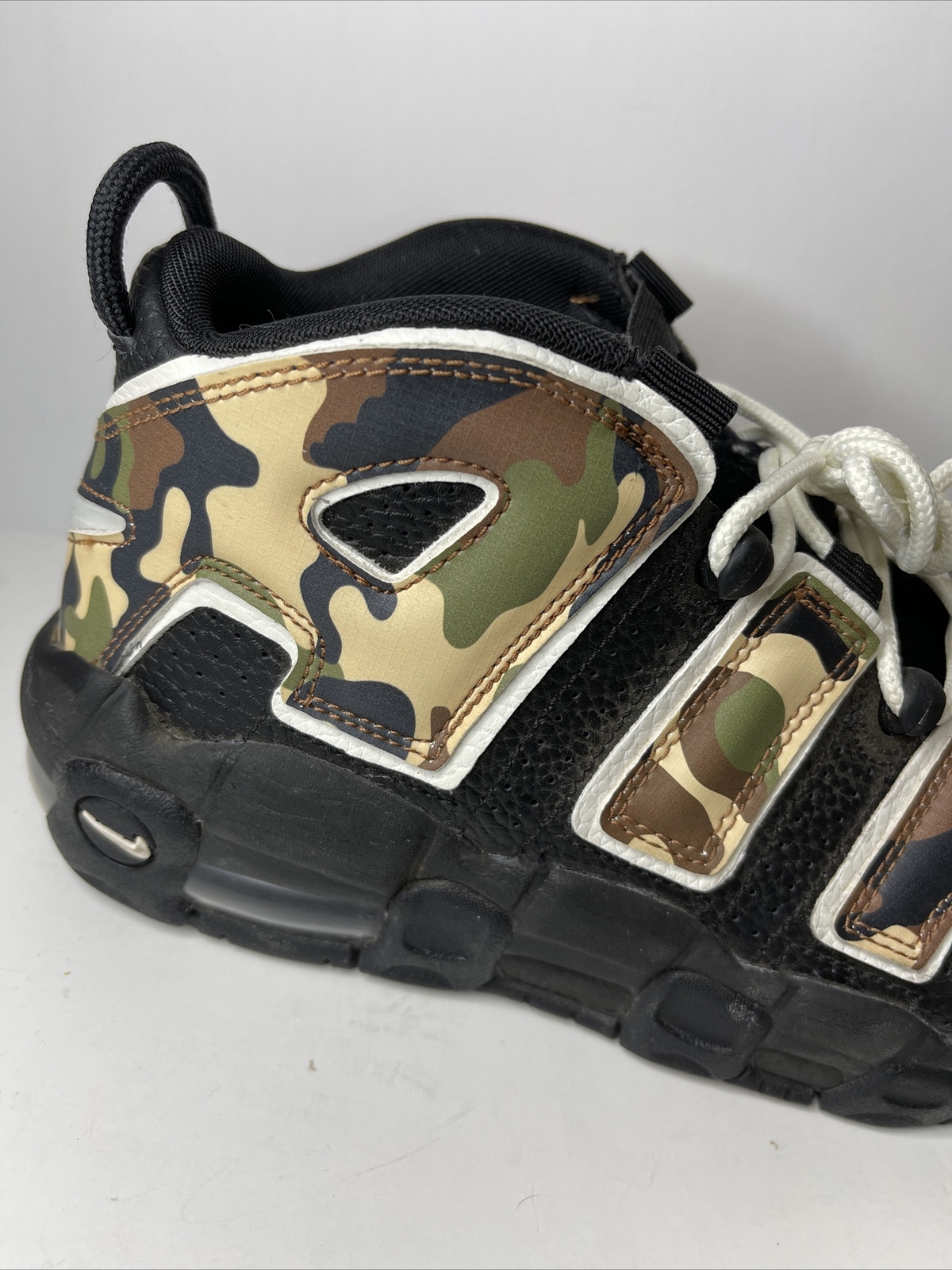nike uptempo camo